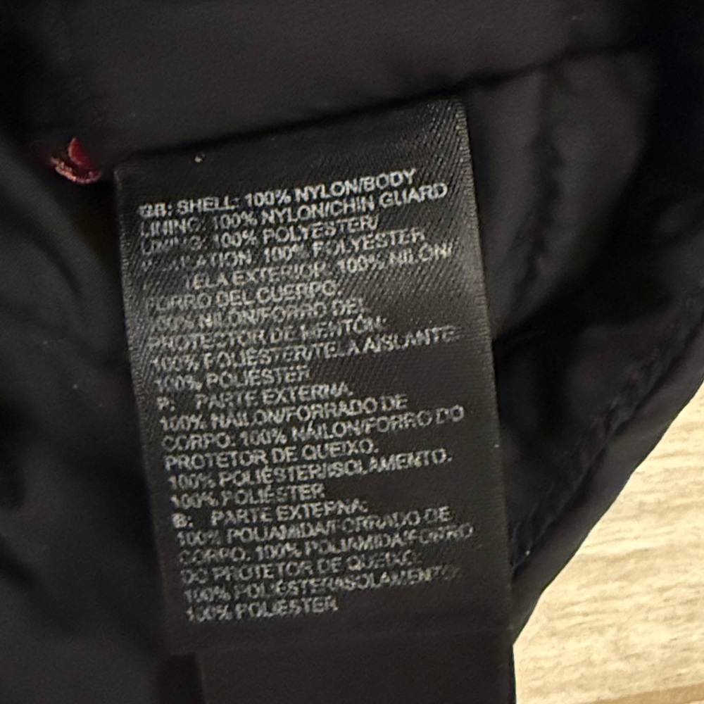 The North Face Black Quilted Insulated Vest - Picture 7 of 7